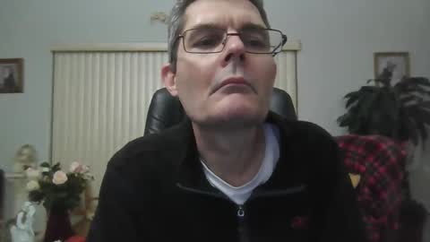 hunkmasclefad458 online show from 02.16.26