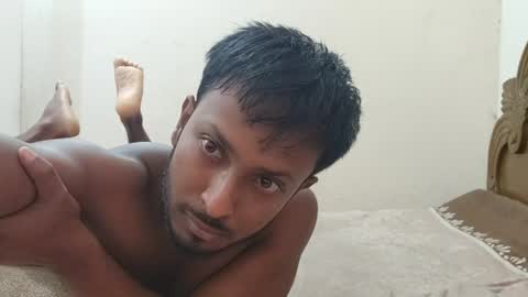 Snapshot of hunky_ariyaan chatting on 05.15.26 Hunky Ariyaan online show from 05.15.26
