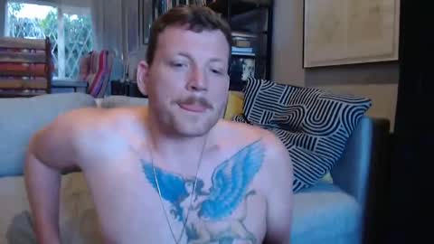 Snapshot of hunky_arthur chatting on 12.28.24 Hunky Arthur online show from 12.28.24