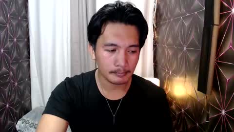 Snapshot of hunkylloyd chatting on 01.22.25 hunkylloyd online show from 01.22.25