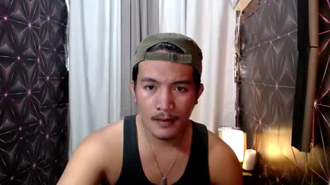 Snapshot of hunkylloyd chatting on 01.24.25 hunkylloyd online show from 01.24.25