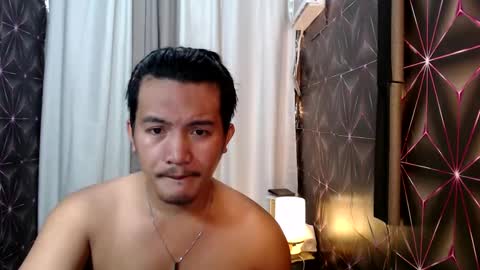 Snapshot of hunkylloyd chatting on 01.30.25 hunkylloyd online show from 01.30.25