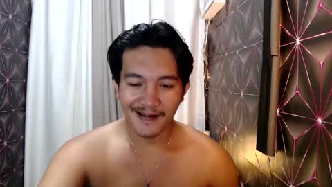 Snapshot of hunkylloyd chatting on 02.05.25 hunkylloyd online show from 02.05.25