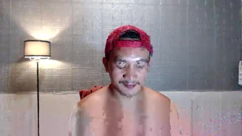 Snapshot of hunkylloyd chatting on 01.12.26 hunkylloyd online show from 01.12.26