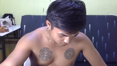 hunkyzeus online show from 10.10.25