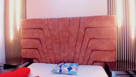 Snapshot of hunter_todd chatting on 12.17.25 hunter online show from 12.17.25