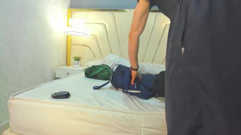 hunterheat_ online show from 09.23.25