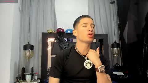 hunterheat_ online show from 04.19.26