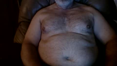 Snapshot of huntermark1 chatting on 05.28.26 huntermark1 online show from 05.28.26