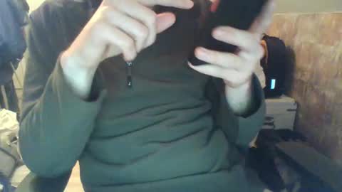 Snapshot of hunting_007 chatting on 01.22.25 hunting_007 online show from 01.22.25