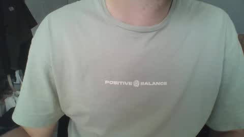 Snapshot of hunting_007 chatting on 02.27.25 hunting_007 online show from 02.27.25