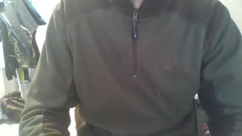 Snapshot of hunting_007 chatting on 10.24.25 hunting_007 online show from 10.24.25