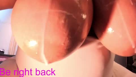 Snapshot of hurren_matt1 chatting on 02.23.25 Hurren online show from 02.23.25