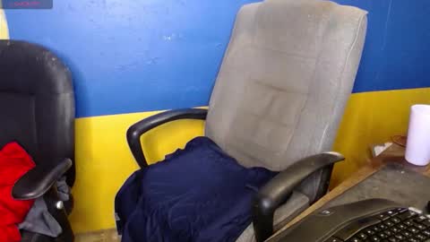 Huskyguy online show from 10.13.25