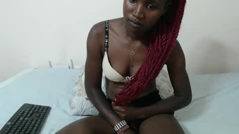 Snapshot of hyacinth_b chatting on 03.30.26 hyacinth_b online show from 03.30.26
