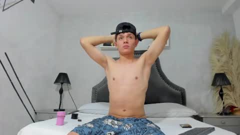 Snapshot of hydan_ chatting on 06.08.26 hydan_ online show from 06.08.26