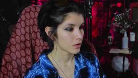 Snapshot of hyeon_jin chatting on 01.06.25 Hyeon Jin online show from 01.06.25