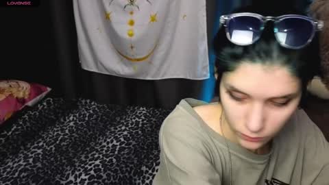 Snapshot of hyeon_jin chatting on 01.12.25 Hyeon Jin online show from 01.12.25