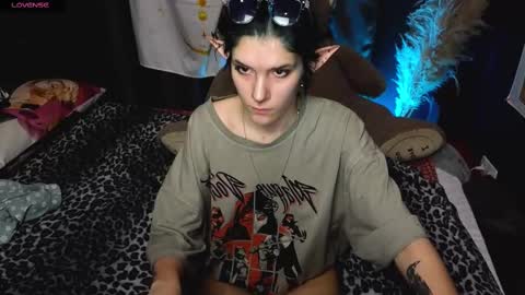 Snapshot of hyeon_jin chatting on 01.13.25 Hyeon Jin online show from 01.13.25