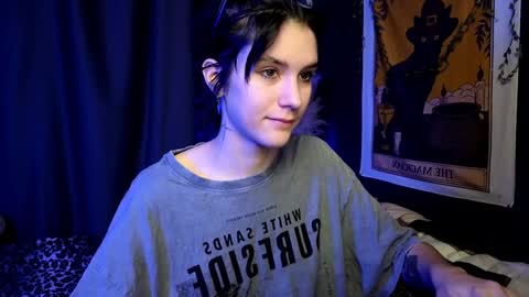 Snapshot of hyeon_jin chatting on 01.25.25 Hyeon Jin online show from 01.25.25