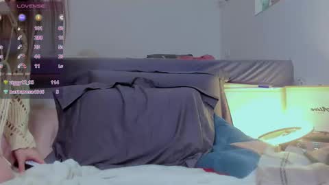 Miley. PVT open i have extra prices on nude show  online show from 02.15.25