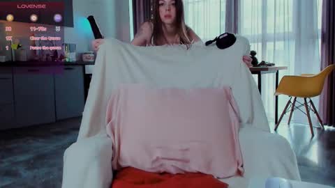 Miley. PVT open i have extra prices on nude show  online show from 02.25.25