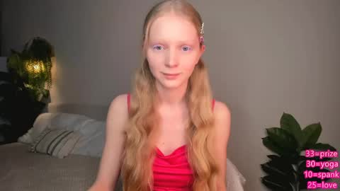 Snapshot of hypnoootic chatting on 04.29.26 Jenny online show from 04.29.26