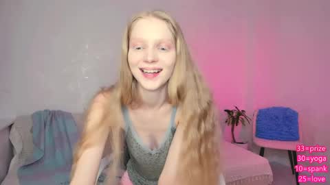 Snapshot of hypnoootic chatting on 05.14.26 Jenny online show from 05.14.26