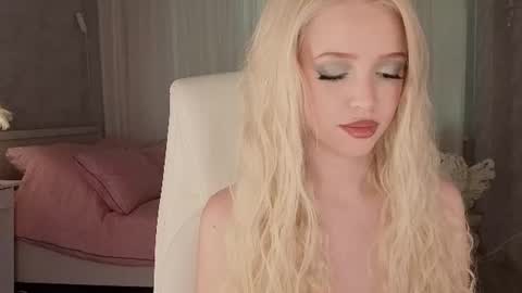 Snapshot of i__am_joss chatting on 06.16.26 Joselle online show from 06.16.26