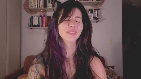 Snapshot of i_cant_believe_its_you chatting on 11.14.25 Lana Banana online show from 11.14.25