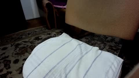 Snapshot of i_like_older_men chatting on 09.19.25 i_like_older_men online show from 09.19.25
