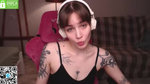 Snapshot of i_love_icecream chatting on 02.06.26 elisabeth online show from 02.06.26