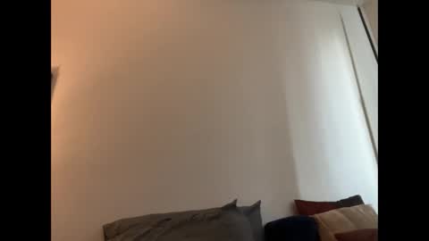 i o ro online show from 12.23.24