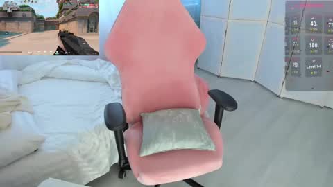 Snapshot of i_want_you_eva chatting on 02.18.25 HiI am EvaPVT is open online show from 02.18.25