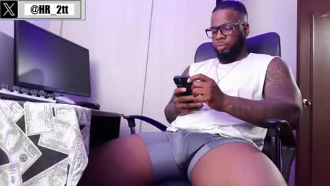 Snapshot of iam_hotbbc chatting on 06.16.26 Mr H Independent model online show from 06.16.26