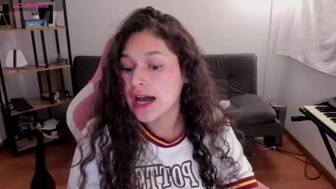 On instagram Imm  NikkiHelp me reach 100 likes online show from 11.08.25