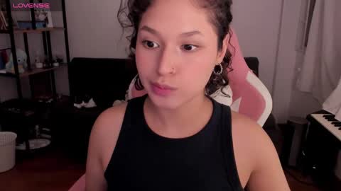 On instagram Imm  NikkiHelp me reach 100 likes online show from 12.05.25