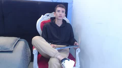 Snapshot of iam_smith_ chatting on 01.19.26 Iam Smith online show from 01.19.26