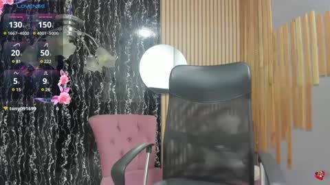 Snapshot of iam_zaia chatting on 02.21.25 ZAIA online show from 02.21.25