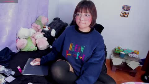 Snapshot of iam_zoechan chatting on 01.24.25 Zoe 3 online show from 01.24.25