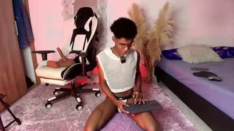 Snapshot of iamandrey_ chatting on 07.17.26 iamandrey_ online show from 07.17.26