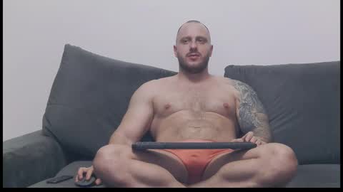 Snapshot of iambigballs19 chatting on 03.08.26 claudeloflex onlyfans online show from 03.08.26