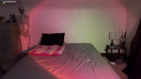 Crystal online show from 01.20.25