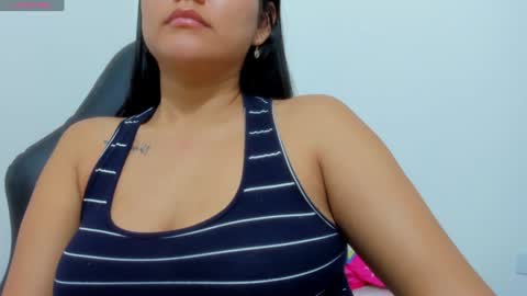 Snapshot of iamevaaa chatting on 01.20.25 Eva online show from 01.20.25