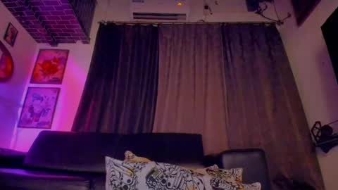 Miss Jazzmine online show from 04.04.26