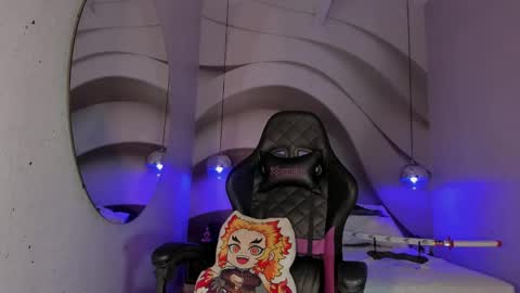 Nayuta online show from 03.08.25