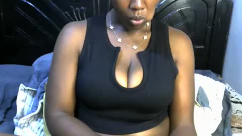 Snapshot of iampolca chatting on 11.09.25 iampolca online show from 11.09.25