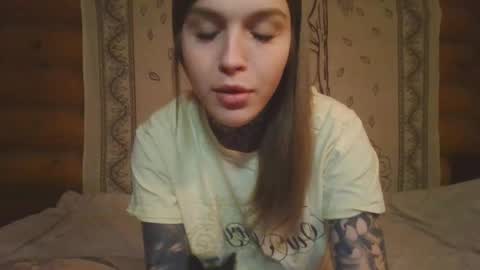 Snapshot of iamthemostwanted chatting on 11.11.25 iamthemostwanted online show from 11.11.25