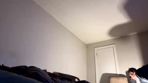 iamtheone403 online show from 10.29.25