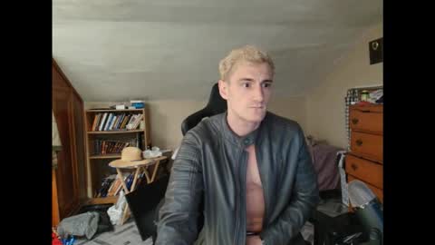 iamtommyparker online show from 11.04.25